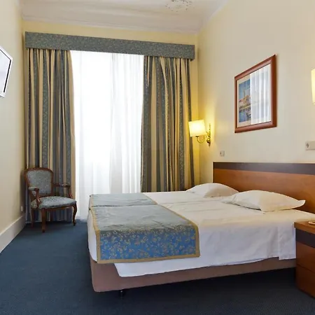 호텔 Florescente 3*