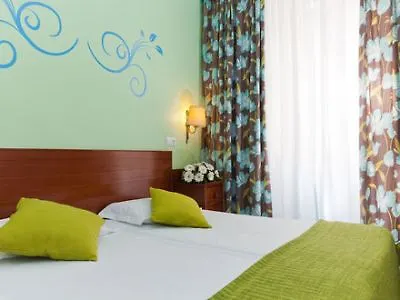 ホテル Florescente 3*