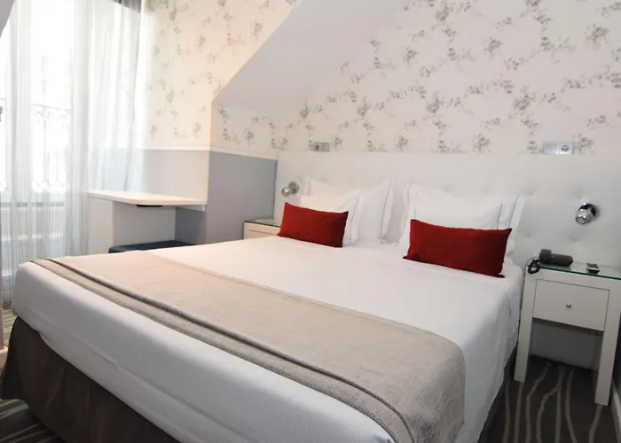 Hotel Florescente 3*